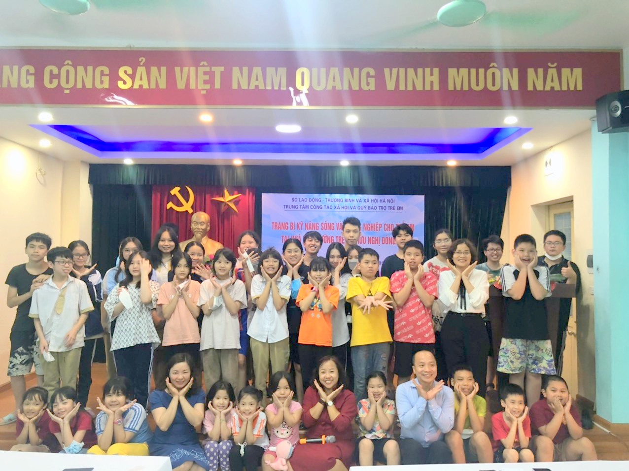 Read more about the article Trang bị kỹ năng sống và hướng nghiệp cho trẻ em tại Nhà nuôi dưỡng trẻ em Hữu Nghị Đống Đa