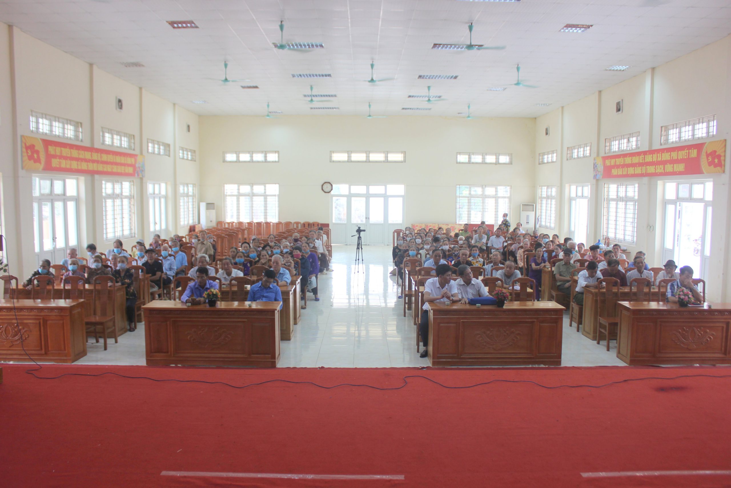 Read more about the article Truyền thông về chăm sóc sức khỏe người cao tuổi tại xã Đồng Phú, huyện Chương Mỹ