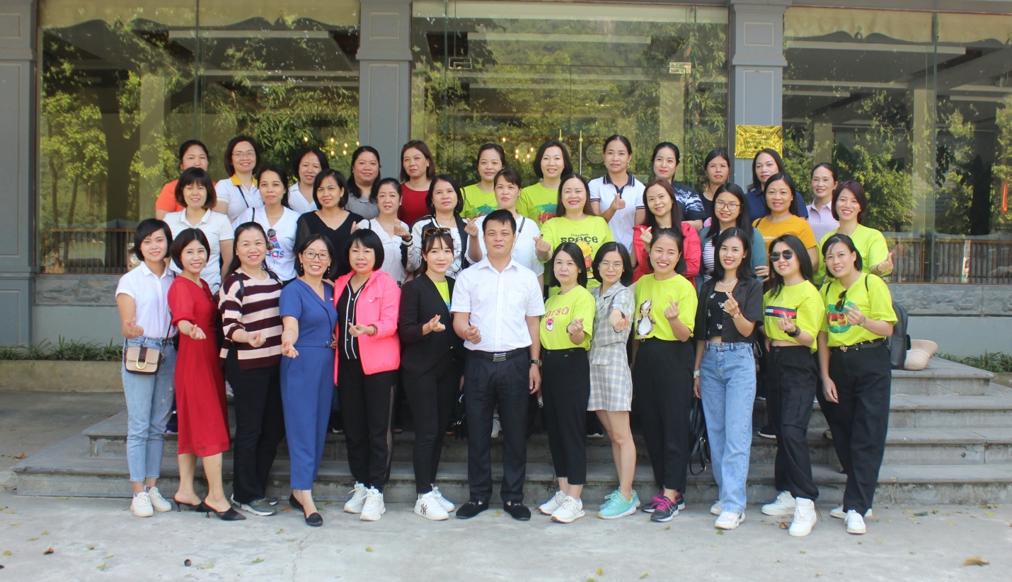 Read more about the article Trung tâm Công tác xã hội và Quỹ Bảo trợ trẻ em tổ chức kỷ niệm 92 năm thành lập Hội Liên hiệp Phụ nữ Việt Nam (20/10/1930 – 20/10/2022)