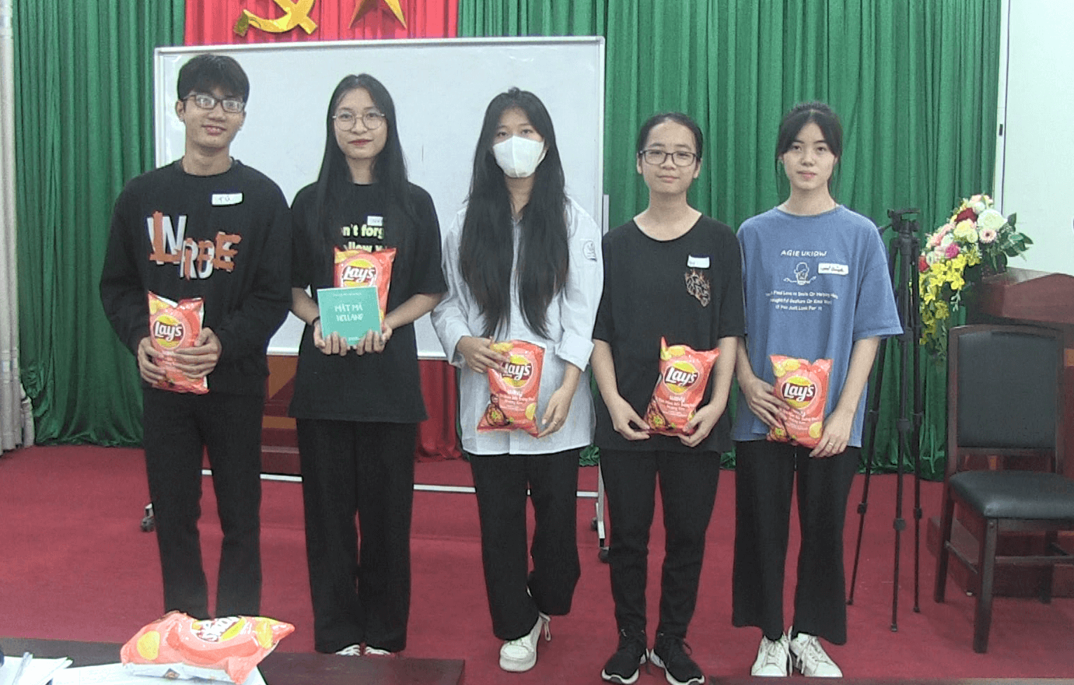 Read more about the article Lớp học “Tỏa sáng” tháng 11