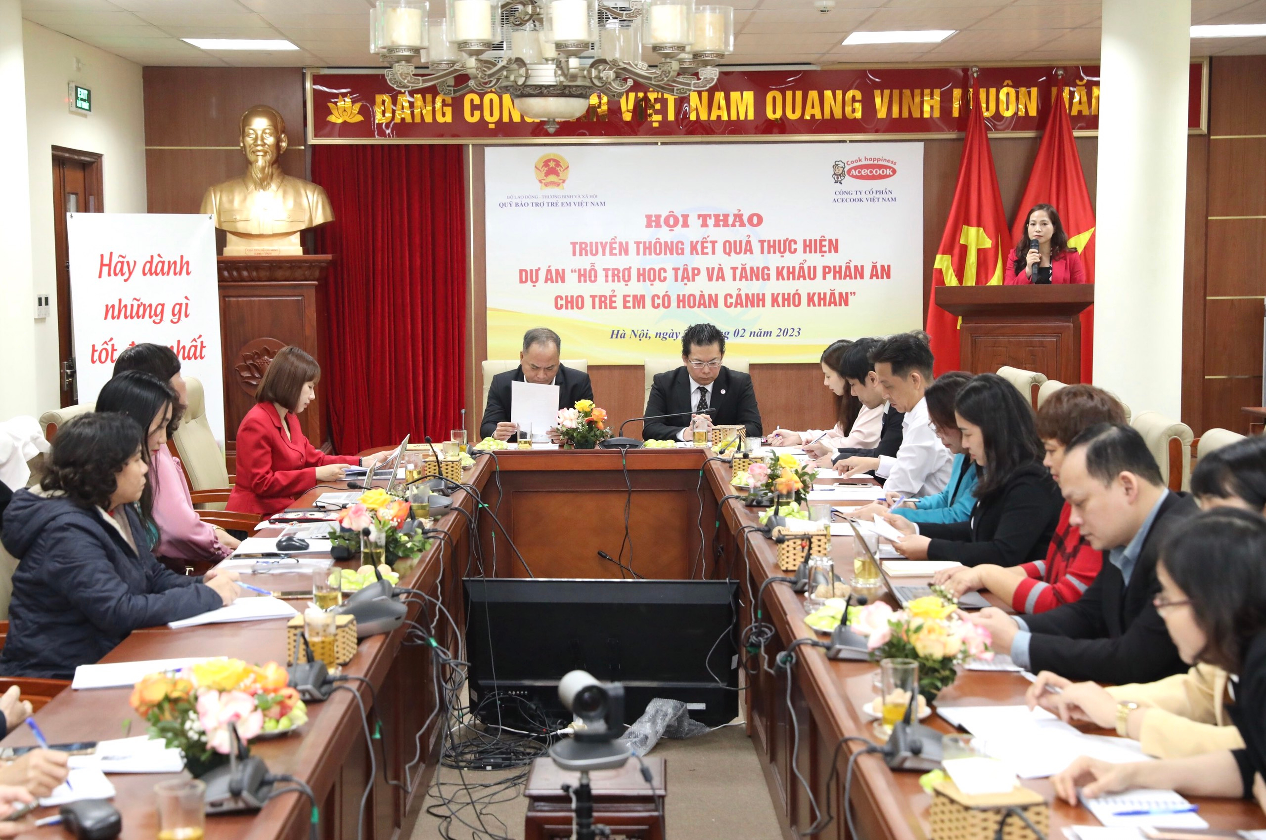 Read more about the article Hội thảo truyền thông kết quả thực hiện dự án “Hỗ trợ học tập và tăng khẩu phần ăn cho trẻ em có hoàn cảnh khó khăn”