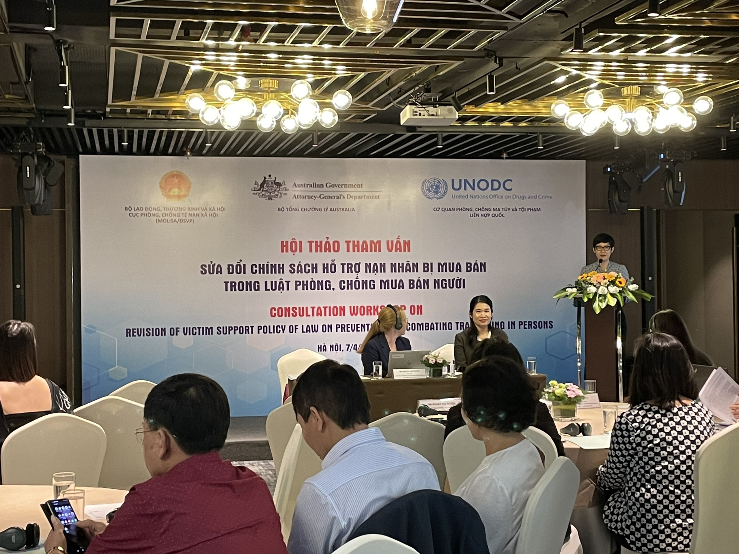 Read more about the article Hội thảo tham vấn Sửa đổi chính sách hỗ trợ nạn nhân bị mua bán trong Luật phòng, chống mua bán người