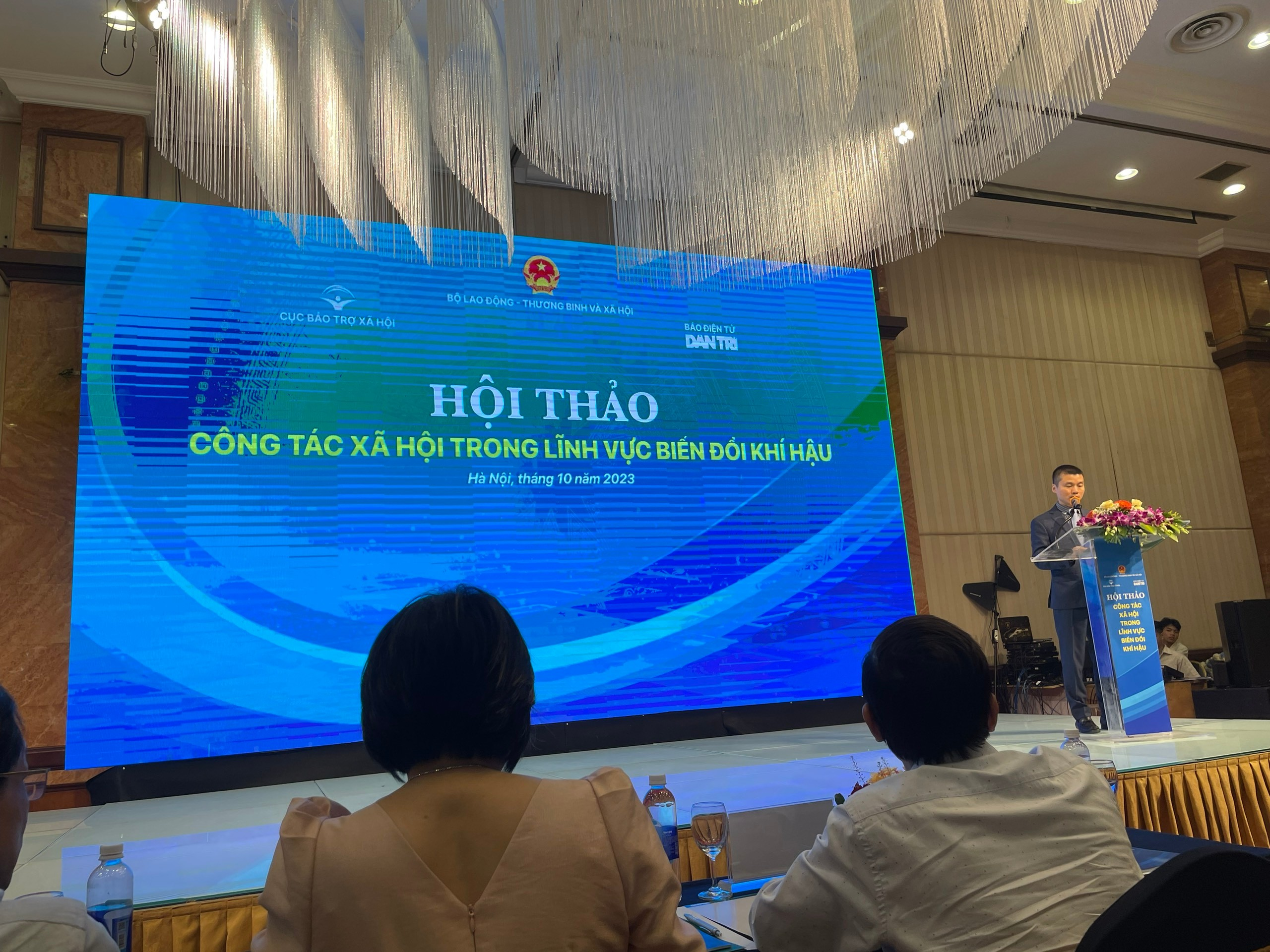 Read more about the article Hội thảo Công tác xã hội trong lĩnh vực biến đổi khí hậu