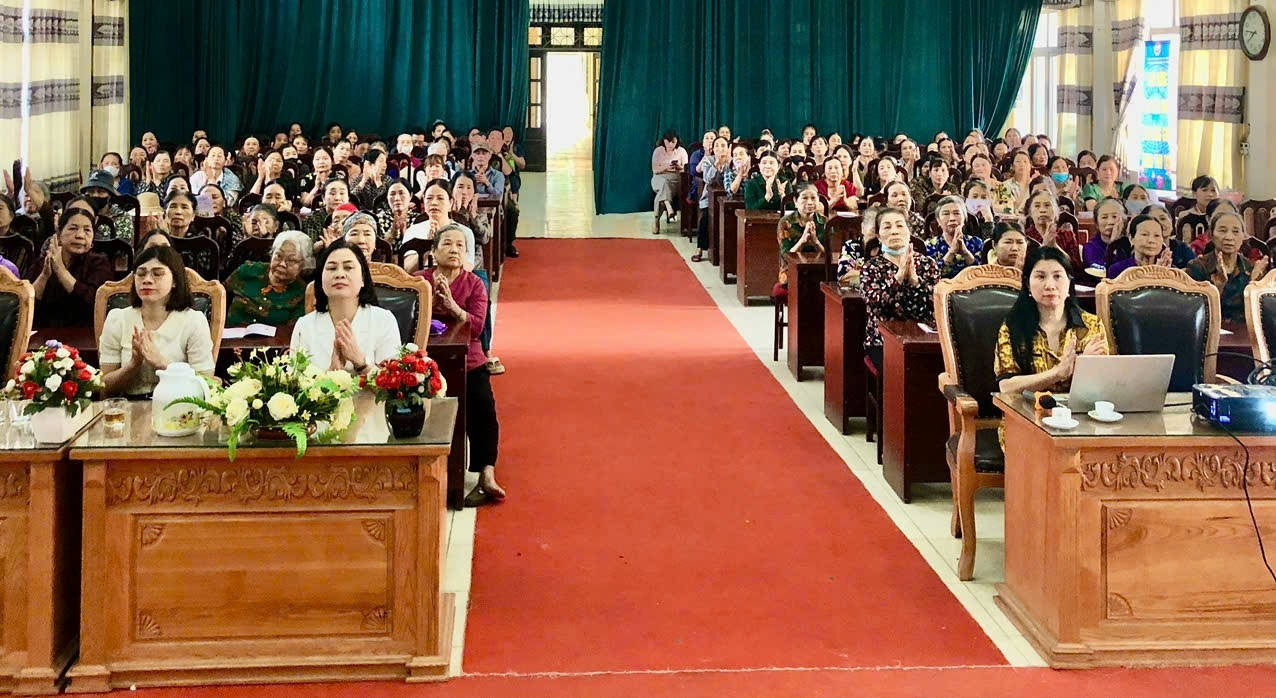 Hội nghị trang bị kiến thức, kỹ năng về phòng, chống bạo lực trên cơ sở giới cho người dân xã Hoàng Diệu, huyện Chương Mỹ