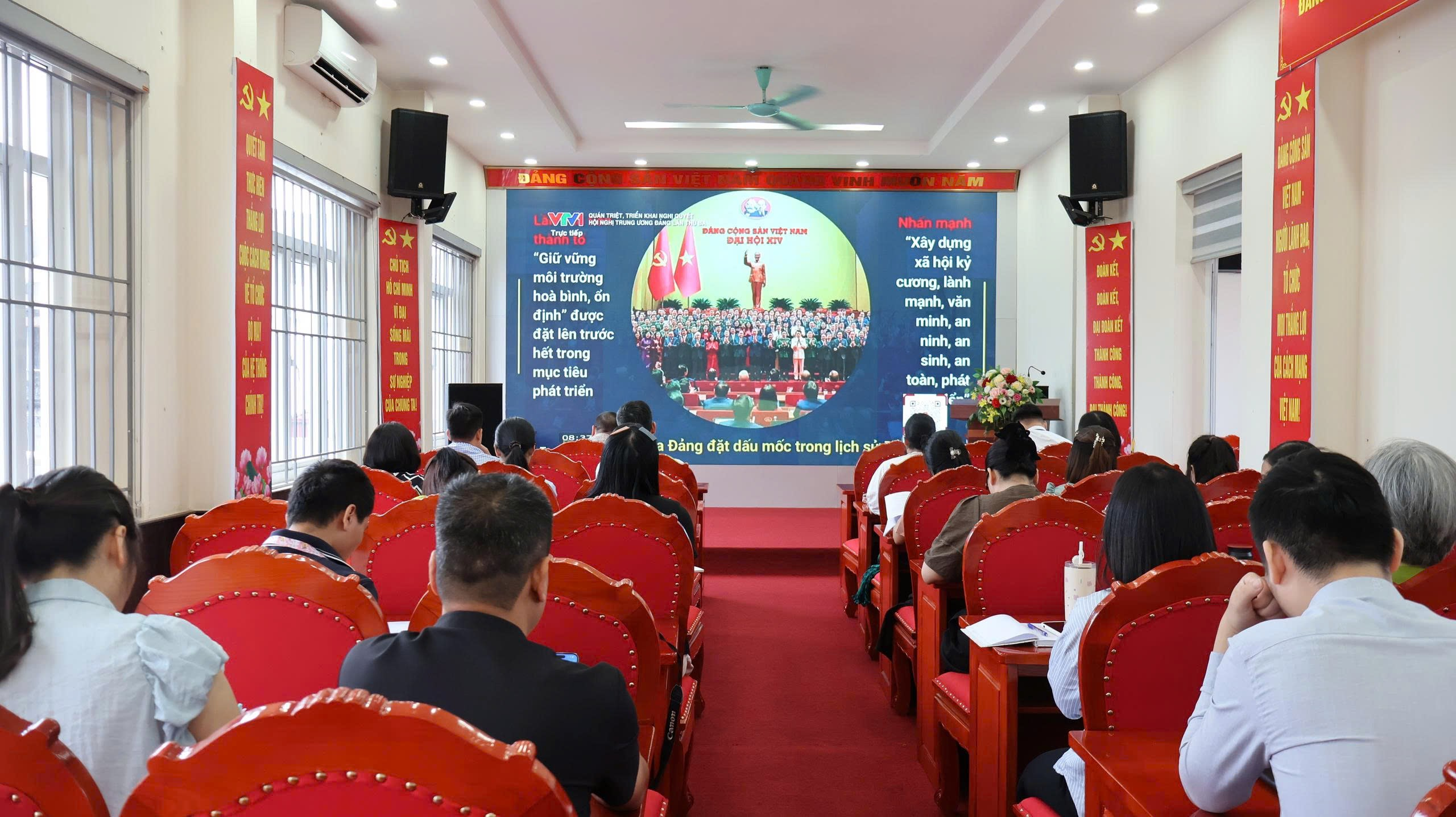 Hội nghị trực tuyến toàn quốc nghiên cứu, học tập, quán triệt và triển khai thực hiện Nghị quyết Hội nghị lần thứ ba BCH Trung ương Đảng khóa XIV